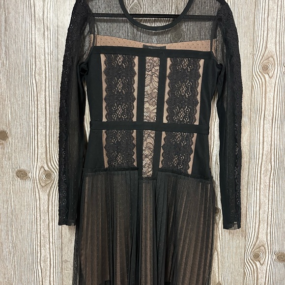 BCBGMax Azria Stef Dress Sz small - Picture 3 of 4